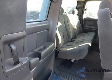 2004 Chevrolet Silverado 1500 Ls from USA, damaged, VIN 2GCEK19T541361236